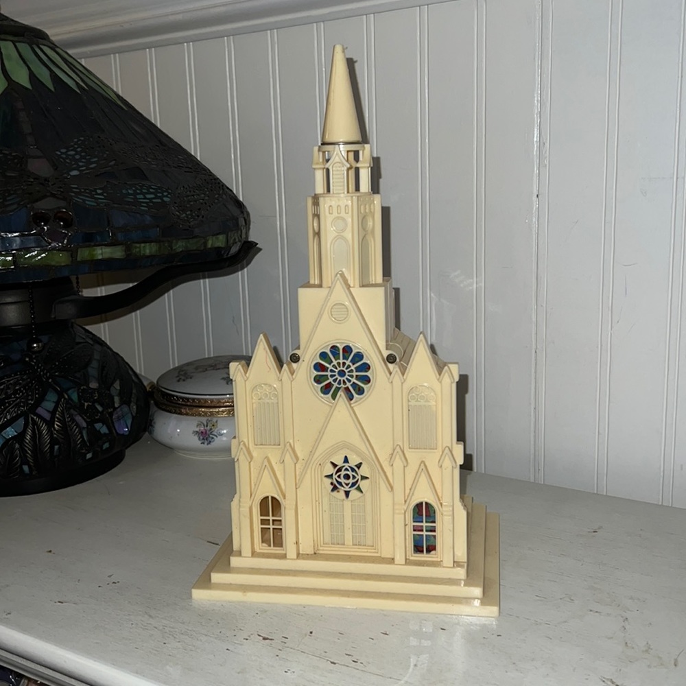 Vintage Ray lite table top church blow mold 13” x 7” x 5.25”